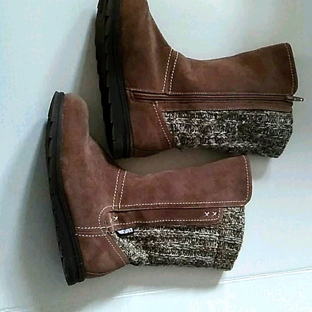 Mukluk boots women's size 8